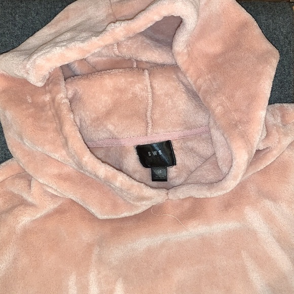 SWS Active pink plush cropped hoodie - Picture 2 of 5